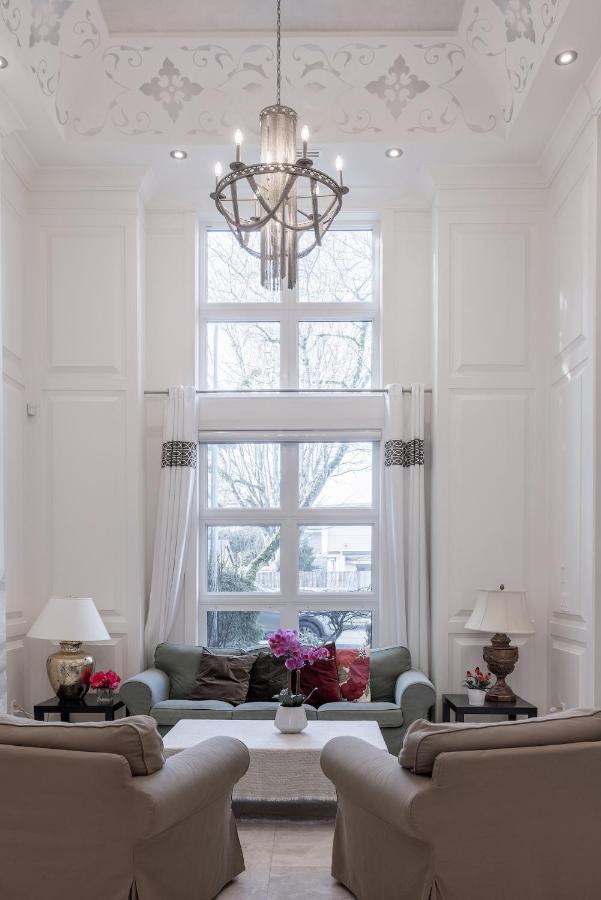 Luxurious Private Rooms In Richmond Exterior foto