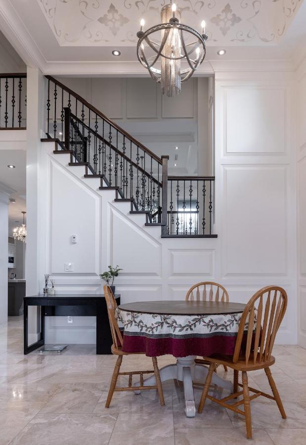 Luxurious Private Rooms In Richmond Exterior foto